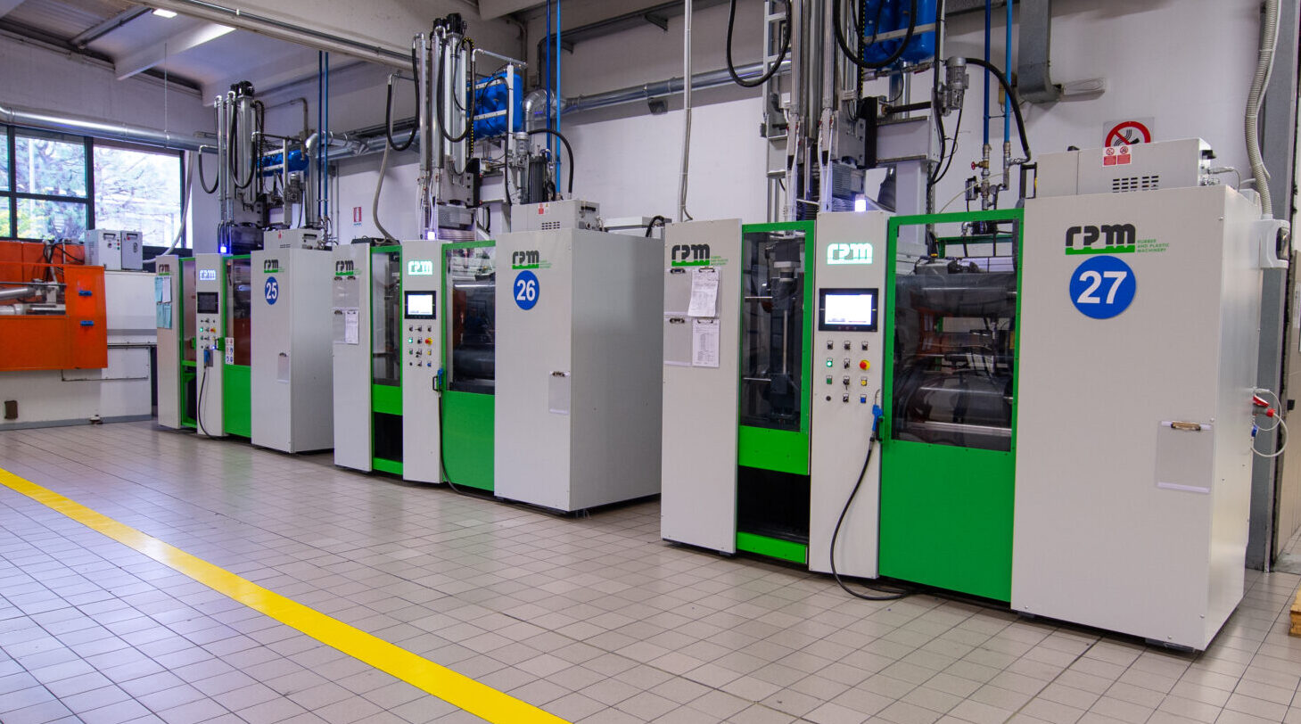 Stampaggio: iniezione VS compressione